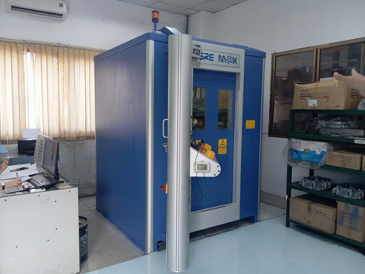 Xray machine.jpg